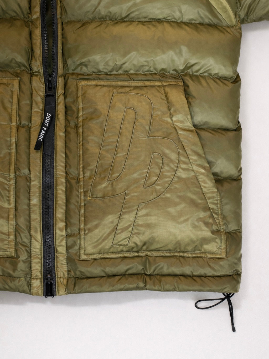 DONT PANIC LIGHT PUFFER COMBAT GREEN