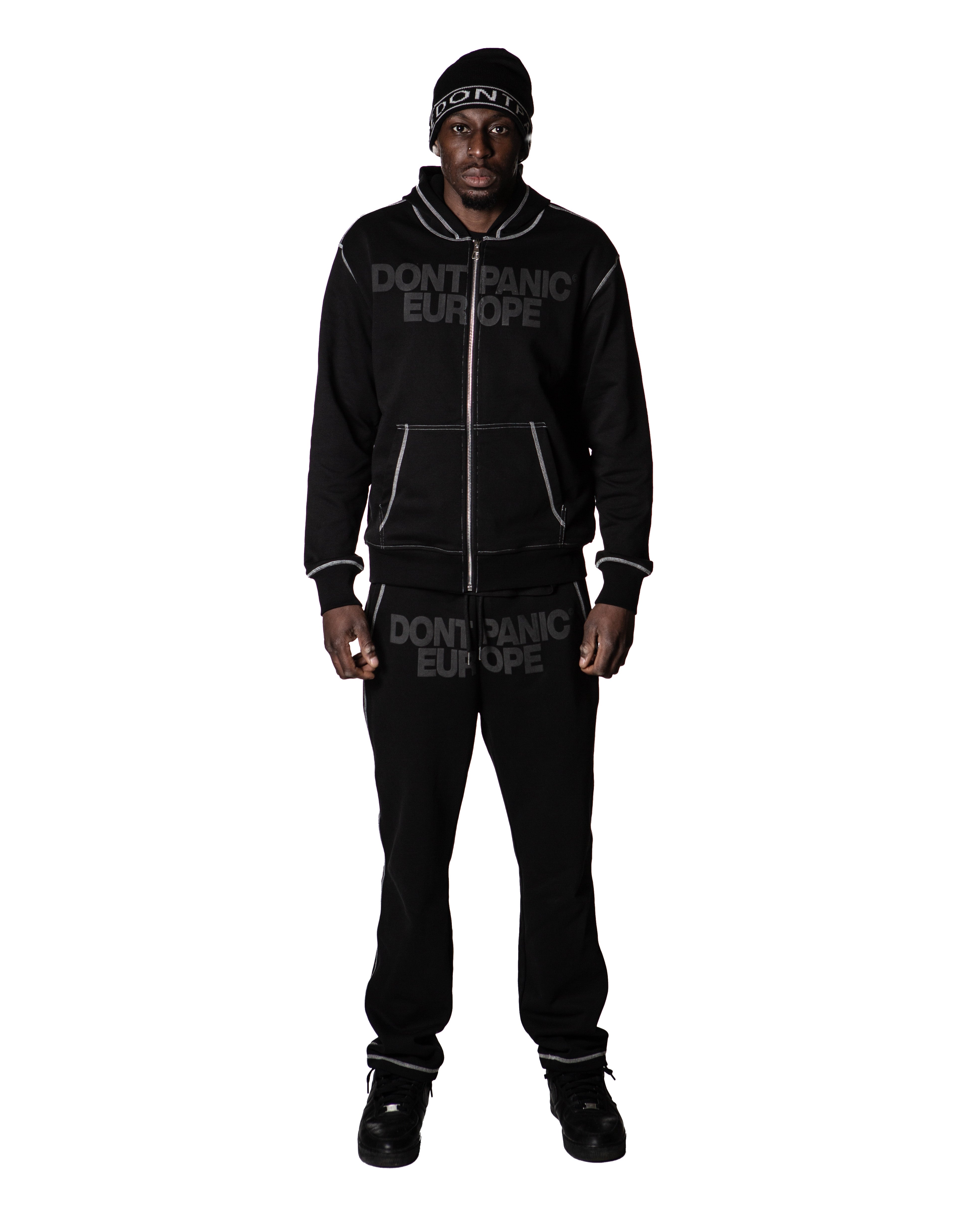 DP EUROPE TRACKSUIT BLACK