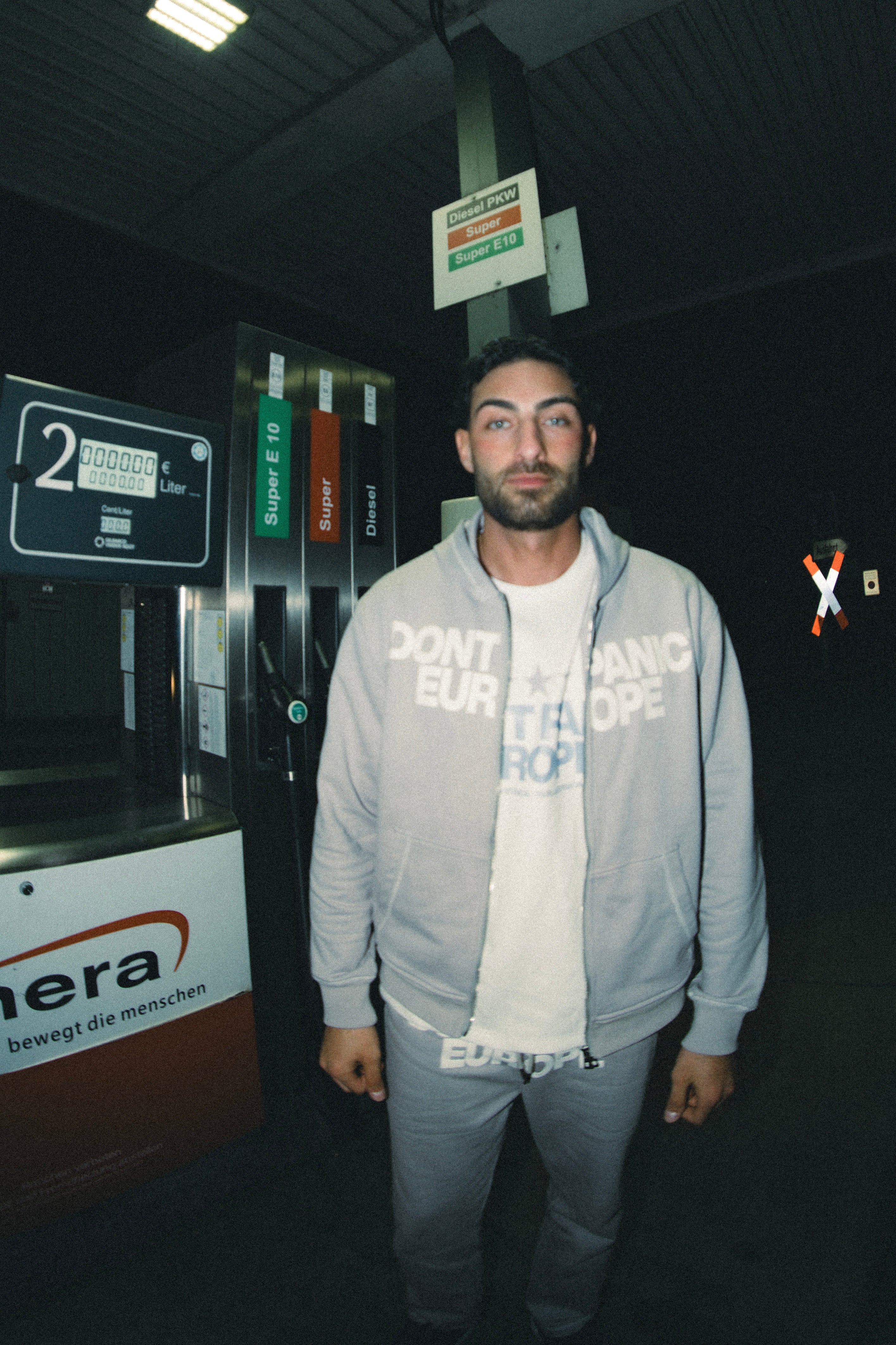 DP EUROPE TRACKSUIT GREY
