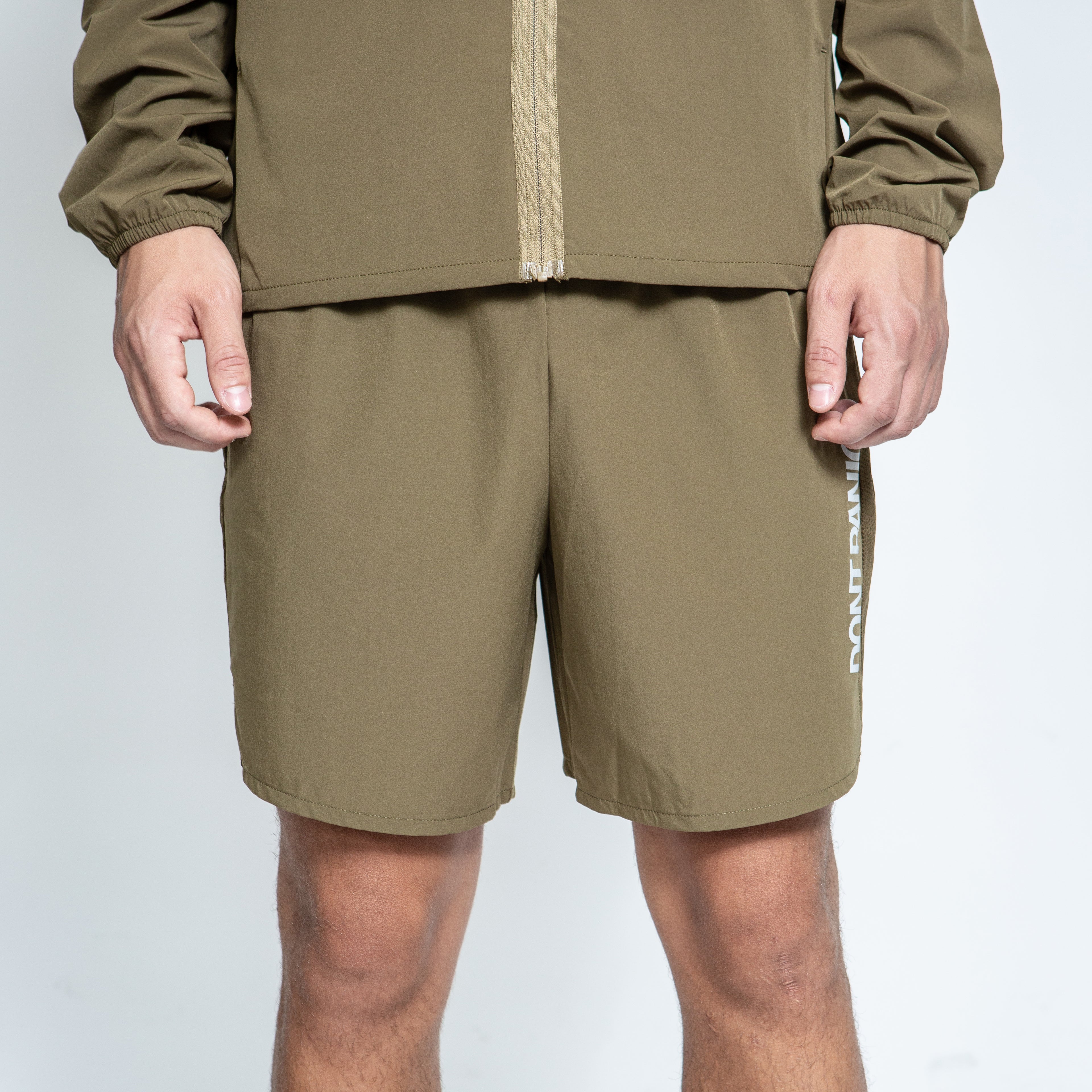 DONT PANIC SPORTS SHORTS GREEN